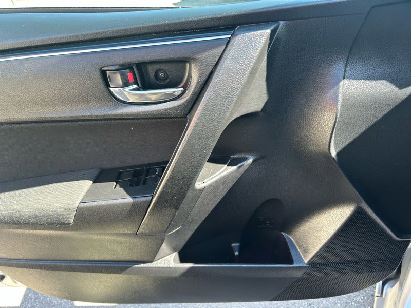 Used 2018 Toyota Corolla L image 7