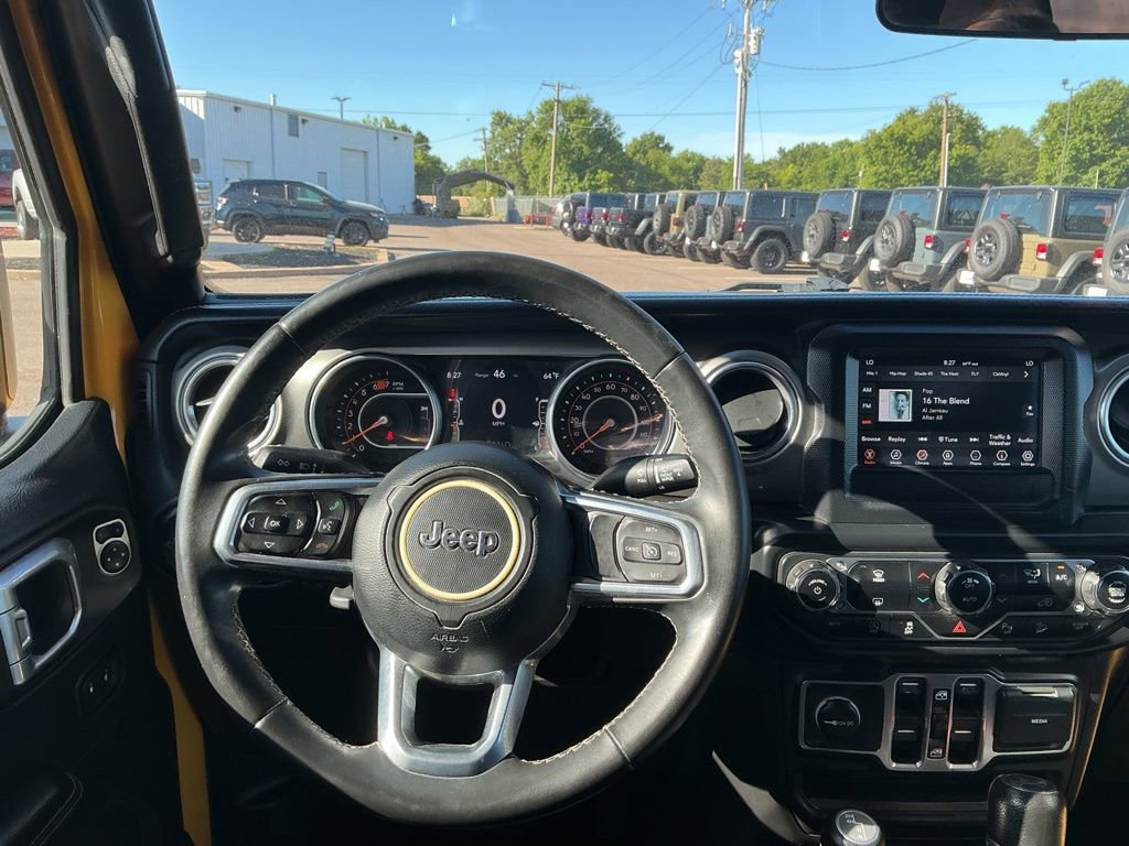 Used 2018 Jeep Wrangler Unlimited Sahara AWD/4WD image 36