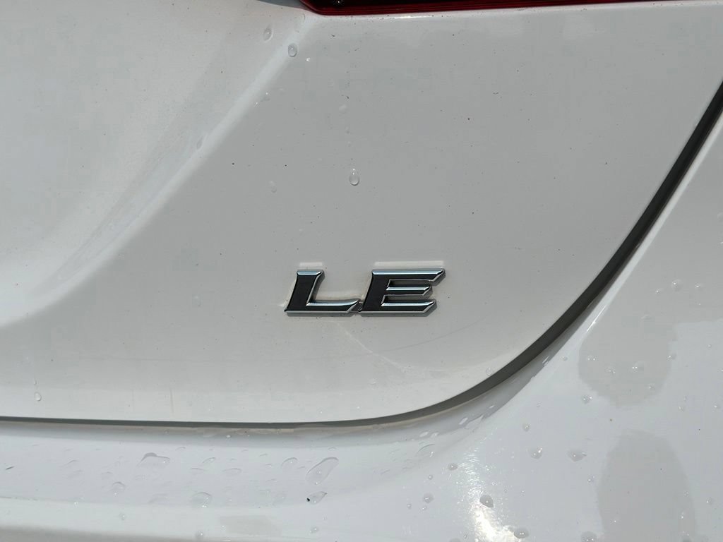 Used 2019 Toyota Camry LE FWD image 39