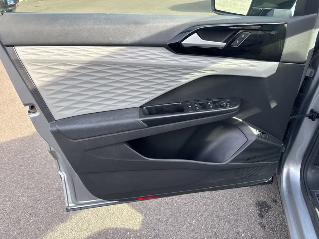 Used 2022 Volkswagen Taos S image 19