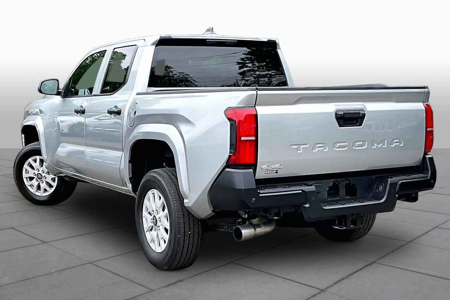 Certified 2025 Toyota Tacoma SR w/ SR Upgrade Package AWD/4WD image 12