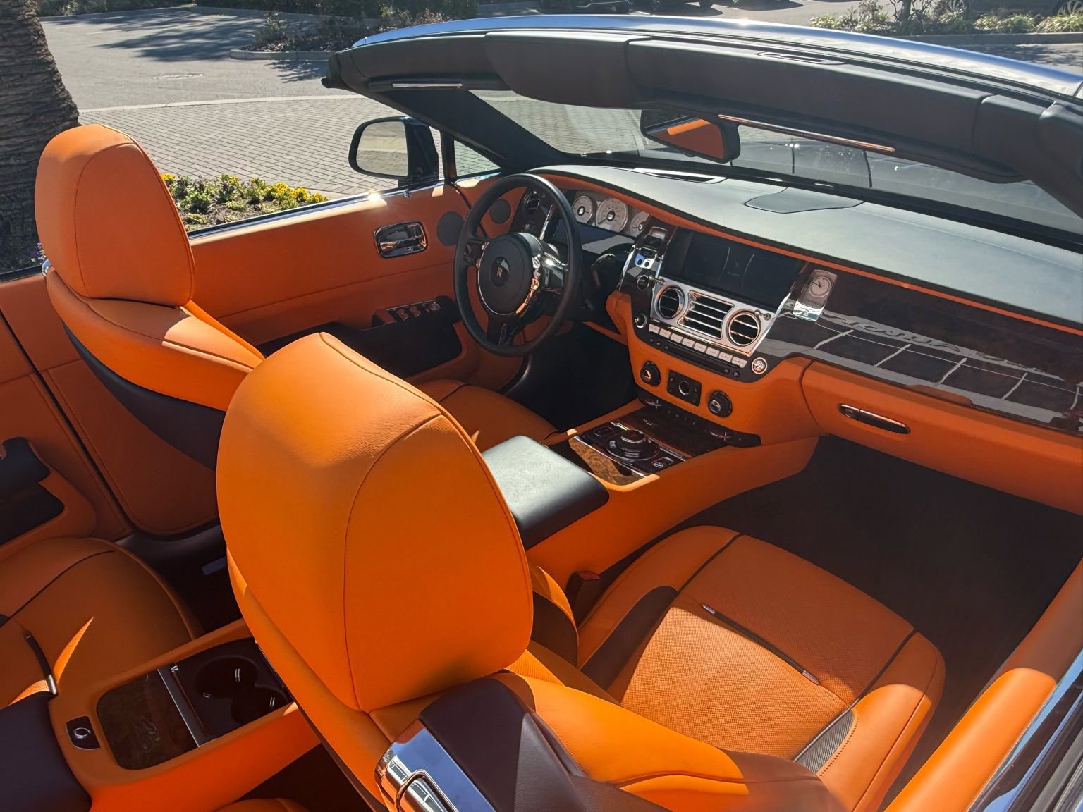 Used 2018 Rolls-Royce Dawn image 54