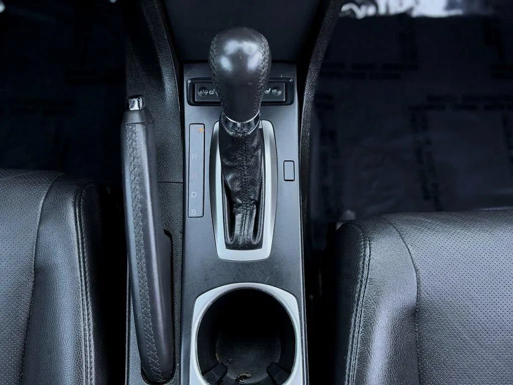 Used 2016 Acura ILX w/ Technology Plus Package FWD image 17