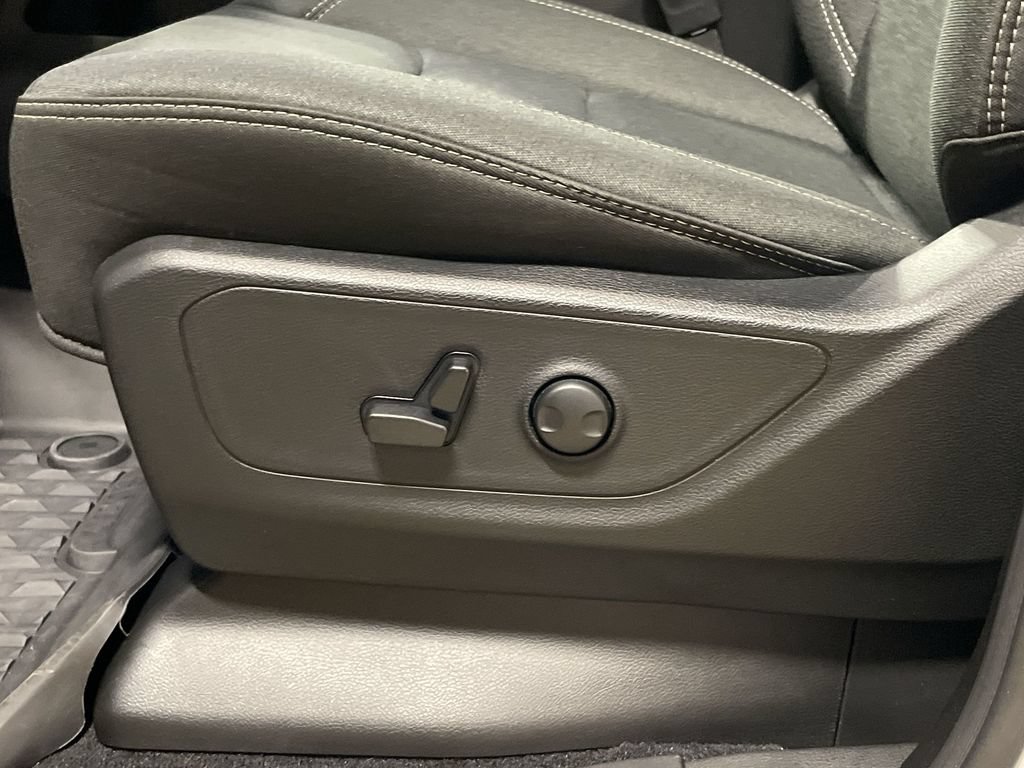 Used 2025 RAM 1500 Big Horn AWD/4WD image 14