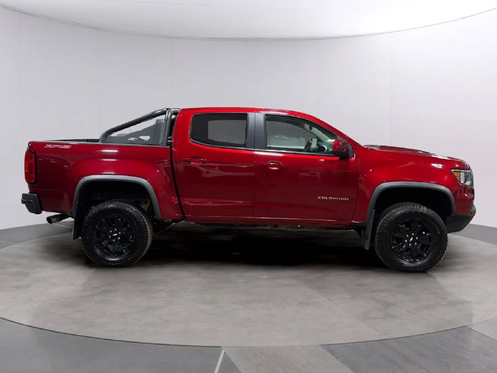 Used 2021 Chevrolet Colorado ZR2 w/ ZR2 Dusk Special Edition AWD/4WD image 2