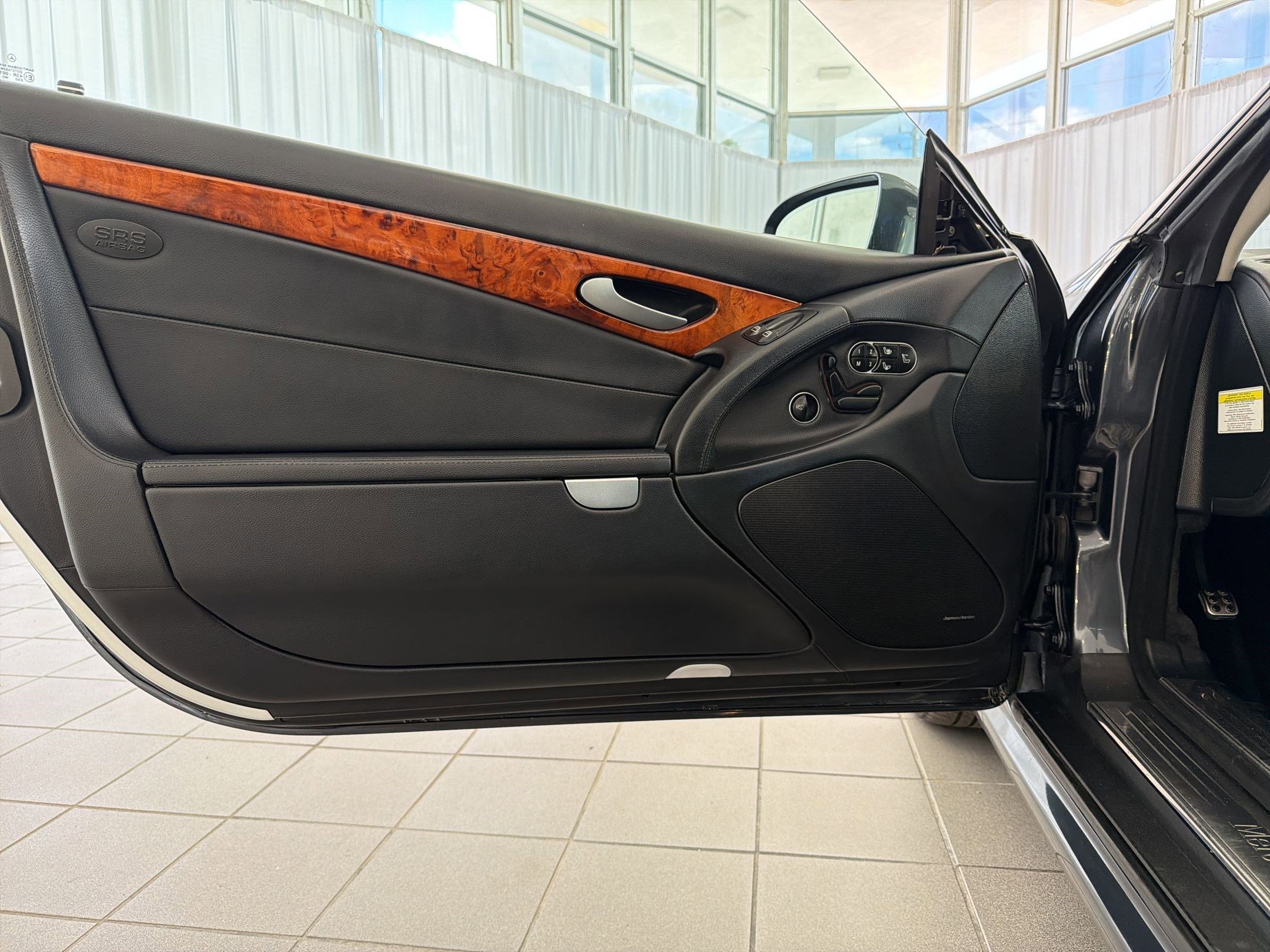 Used 2009 Mercedes-Benz SL 550 image 20