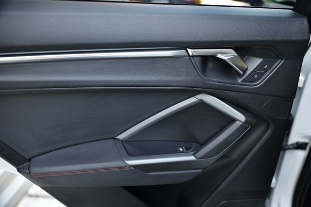 Used 2025 Audi Q3 2.0T Premium Plus image 24