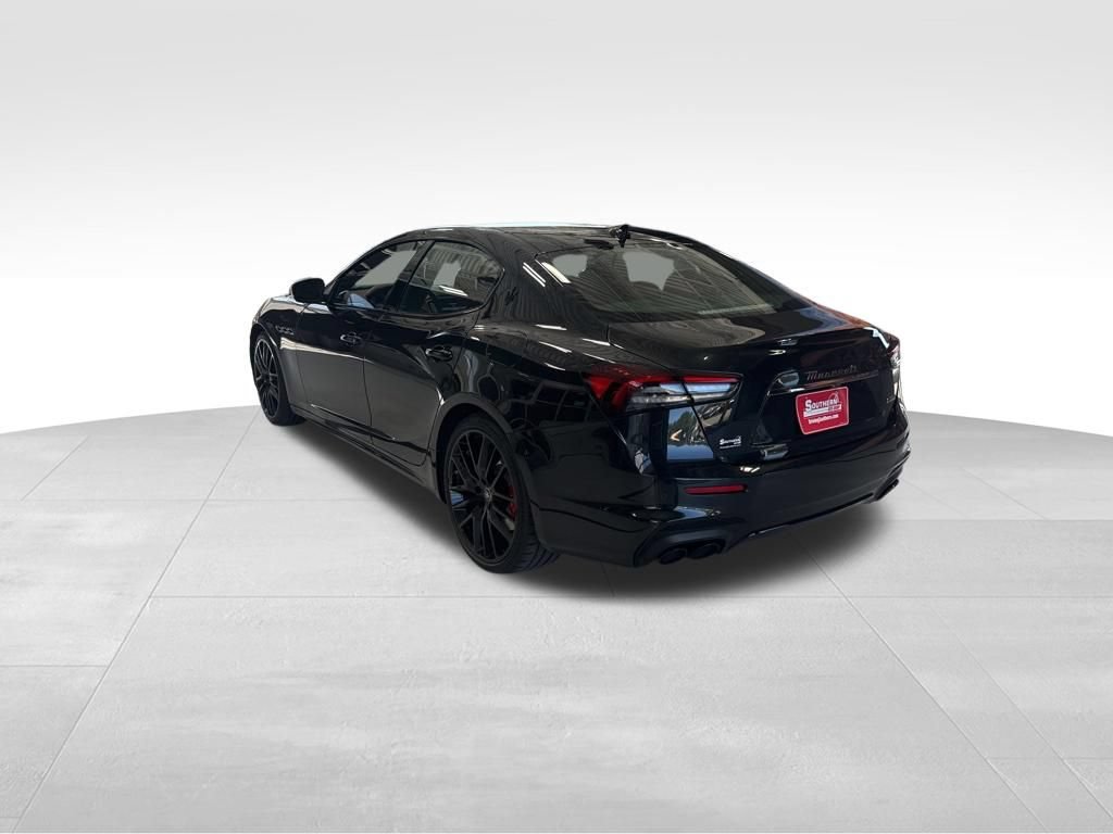 Used 2023 Maserati Ghibli Modena RWD image 3
