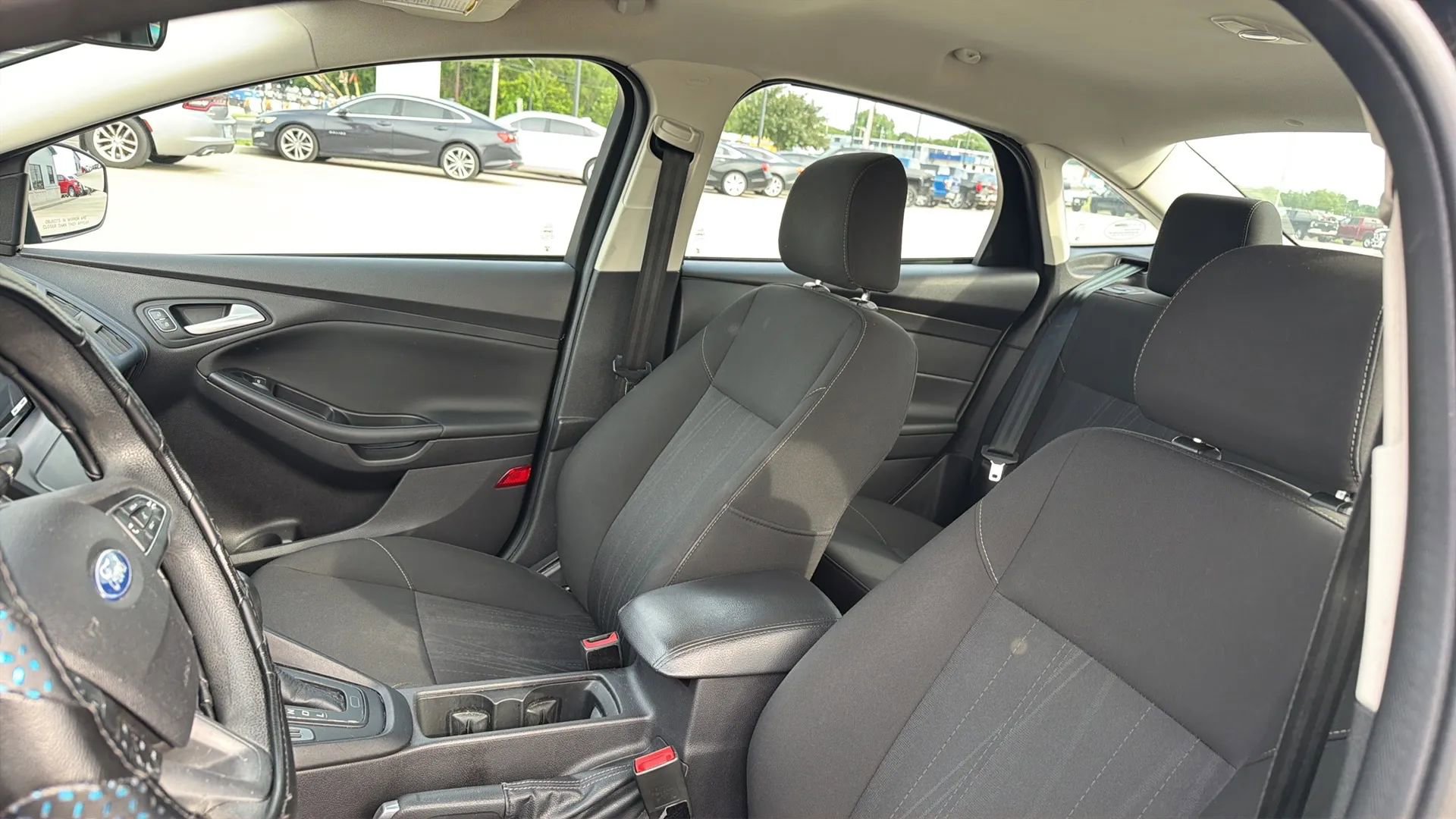 Used 2015 Ford Focus SE FWD image 50