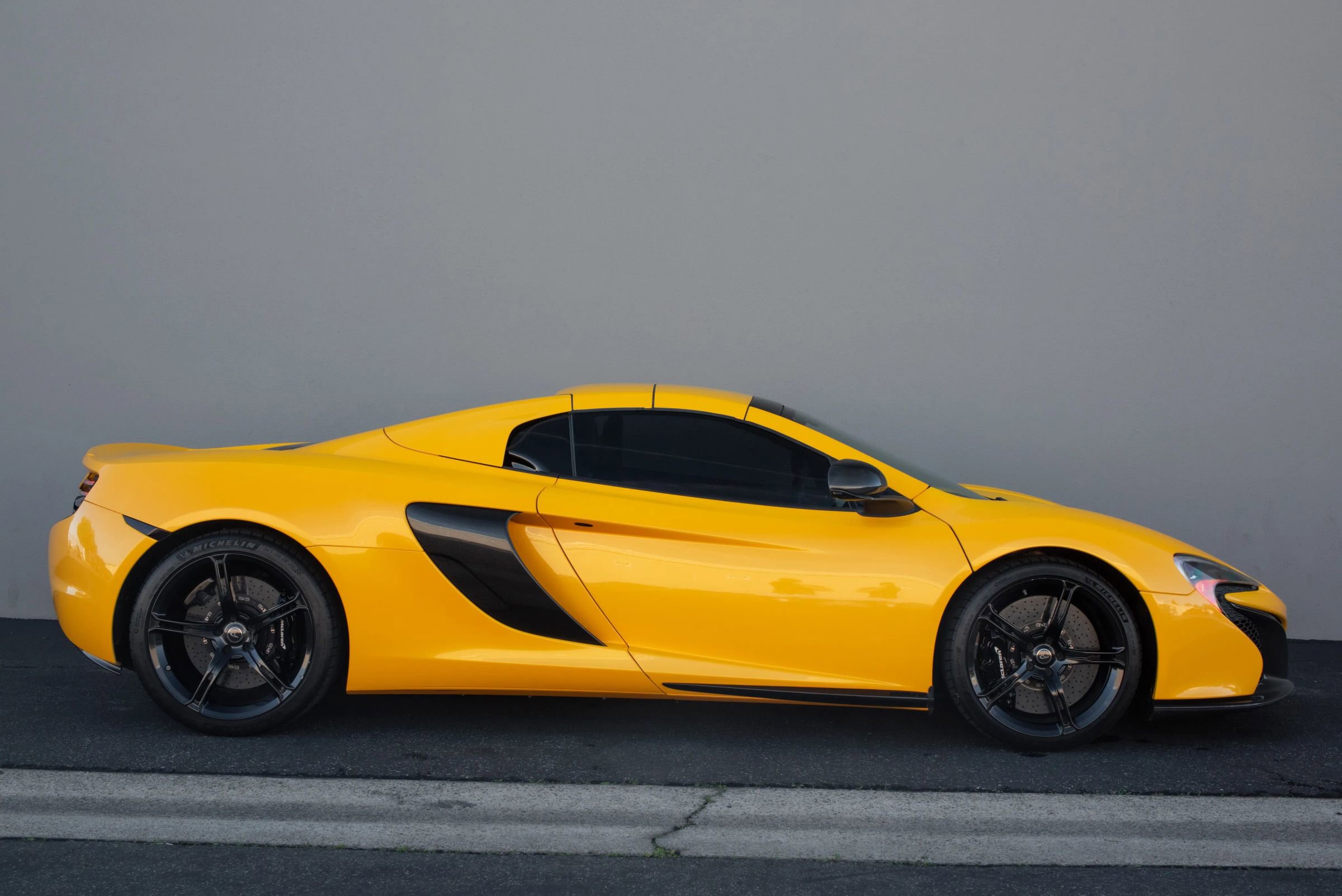 Used 2015 McLaren 650S Spider Convertible 2D image 8