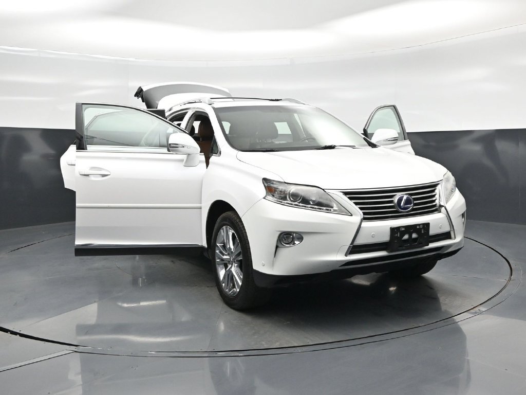 Used 2015 Lexus RX 450h AWD image 32
