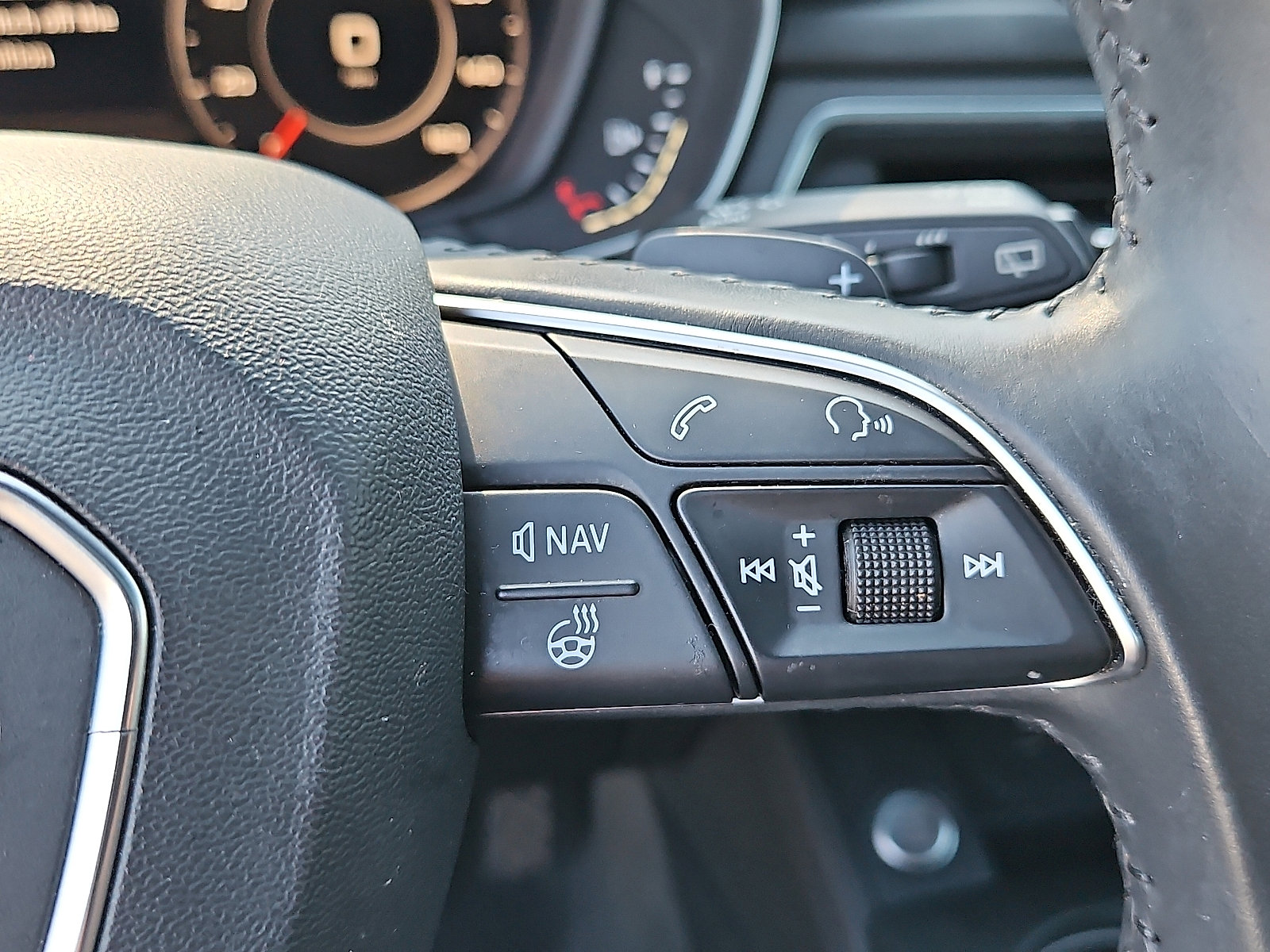 Used 2019 Audi A4 2.0T allroad Premium Plus w/ Premium Plus Package image 26