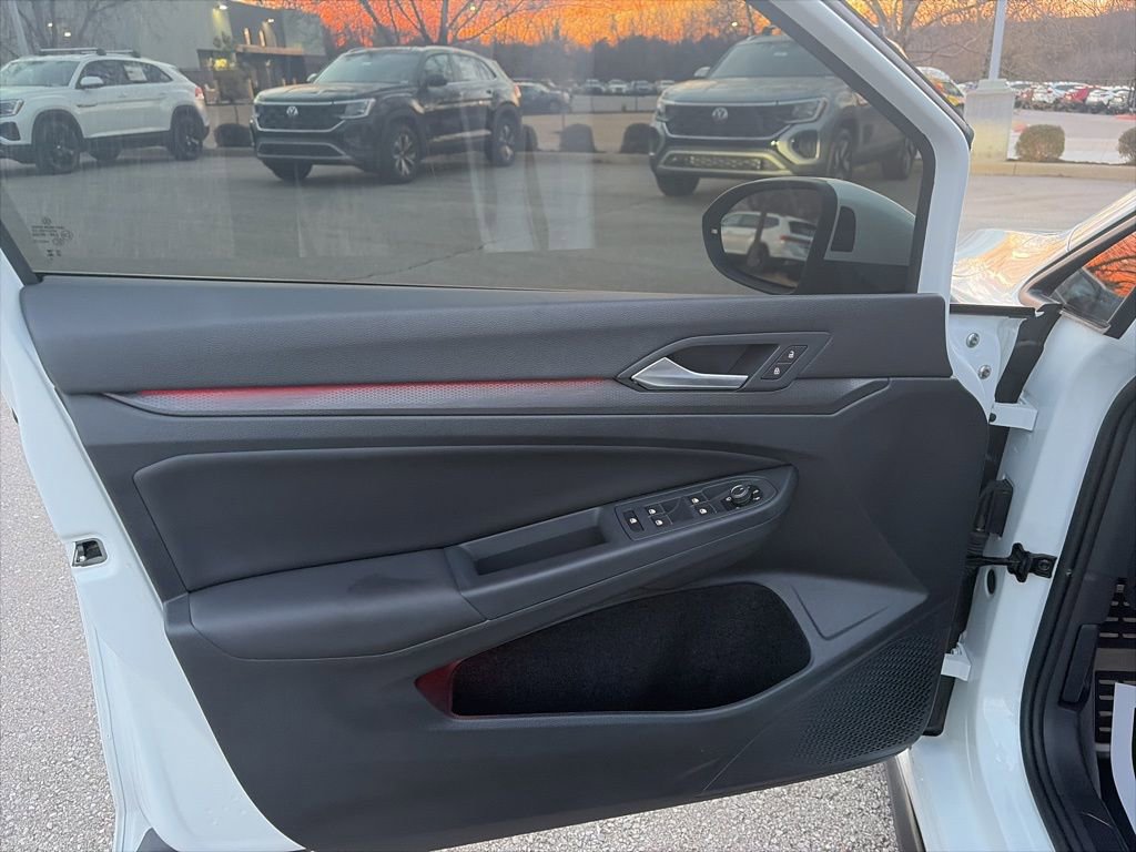 Used 2024 Volkswagen GTI SE FWD image 9