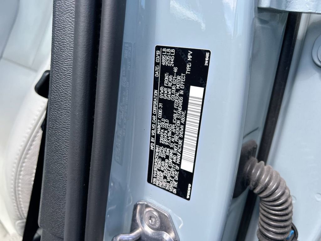 Used 2019 Volvo XC40 T5 Momentum image 40