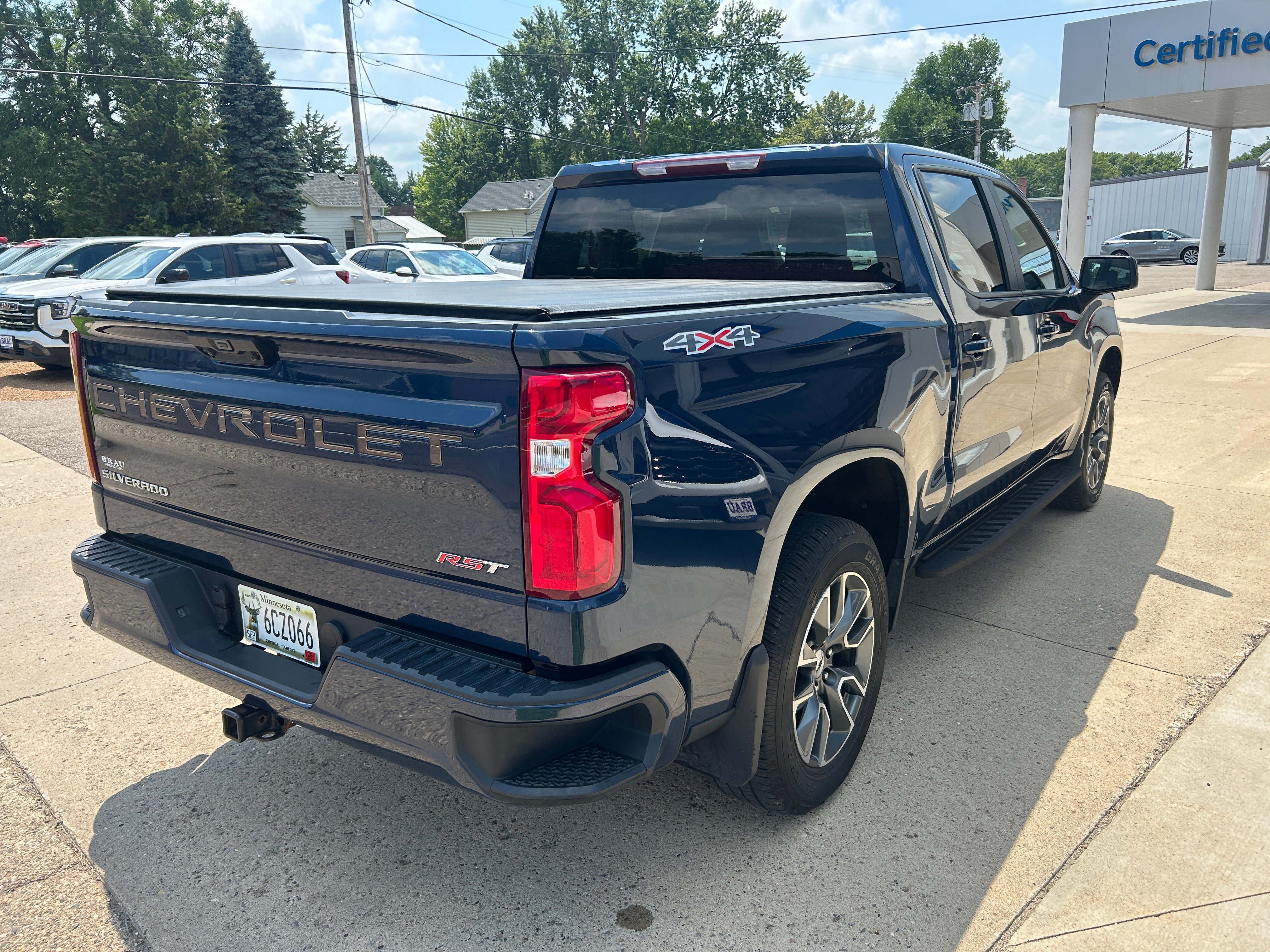 Used 2023 Chevrolet Silverado 1500 RST AWD/4WD image 6