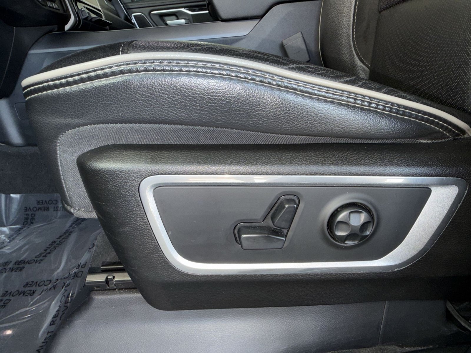 Used 2020 RAM 1500 Laramie AWD/4WD image 14