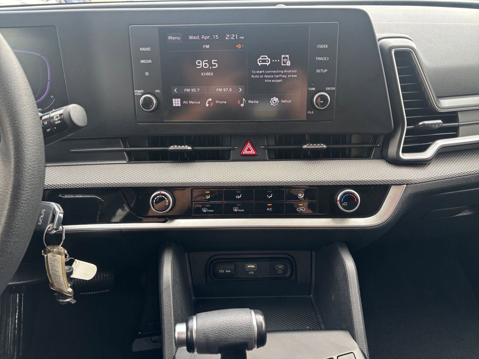 Used 2025 Kia Sportage LX image 17