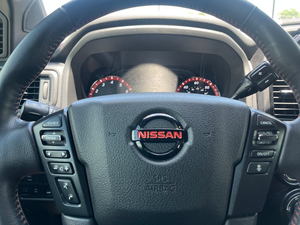 Used 2022 Nissan Titan PRO-4X w/ Pro-4x Convenience Package AWD/4WD image 47