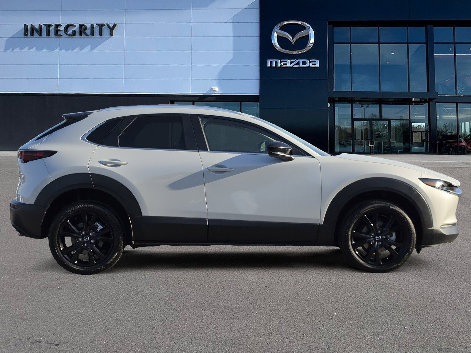 Used 2025 MAZDA CX-30 AWD 2.5 S w/ Select Sport Pkg image 3
