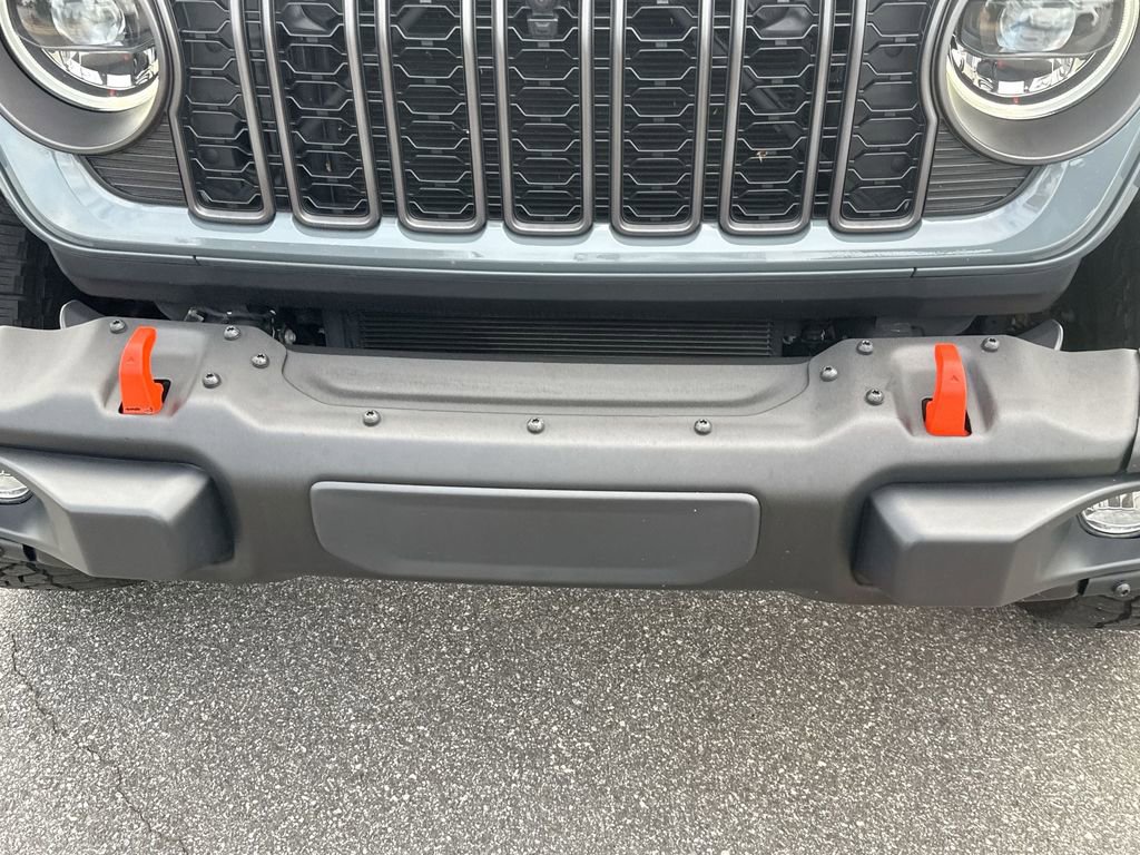 Used 2024 Jeep Gladiator Mojave w/ Technology Group image 28