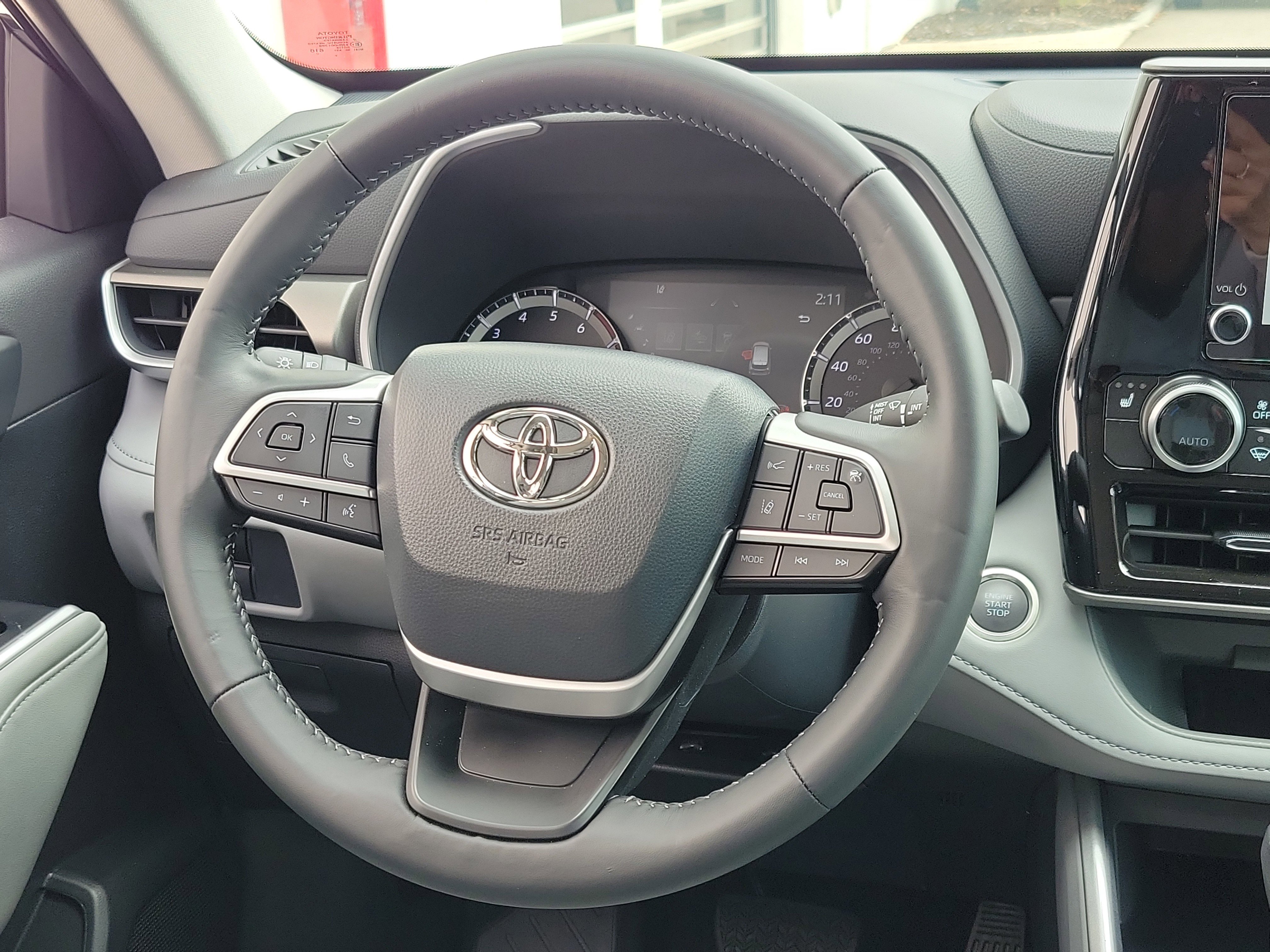 Used 2026 Toyota Highlander XLE image 20
