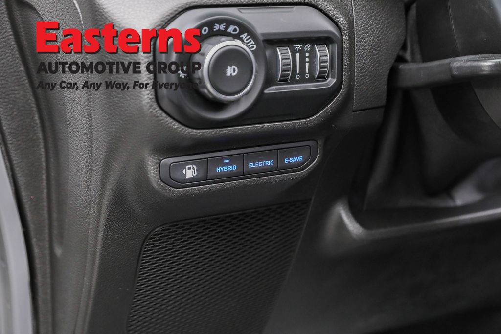 Used 2021 Jeep Wrangler Unlimited Sahara w/ Cold Weather Group image 24