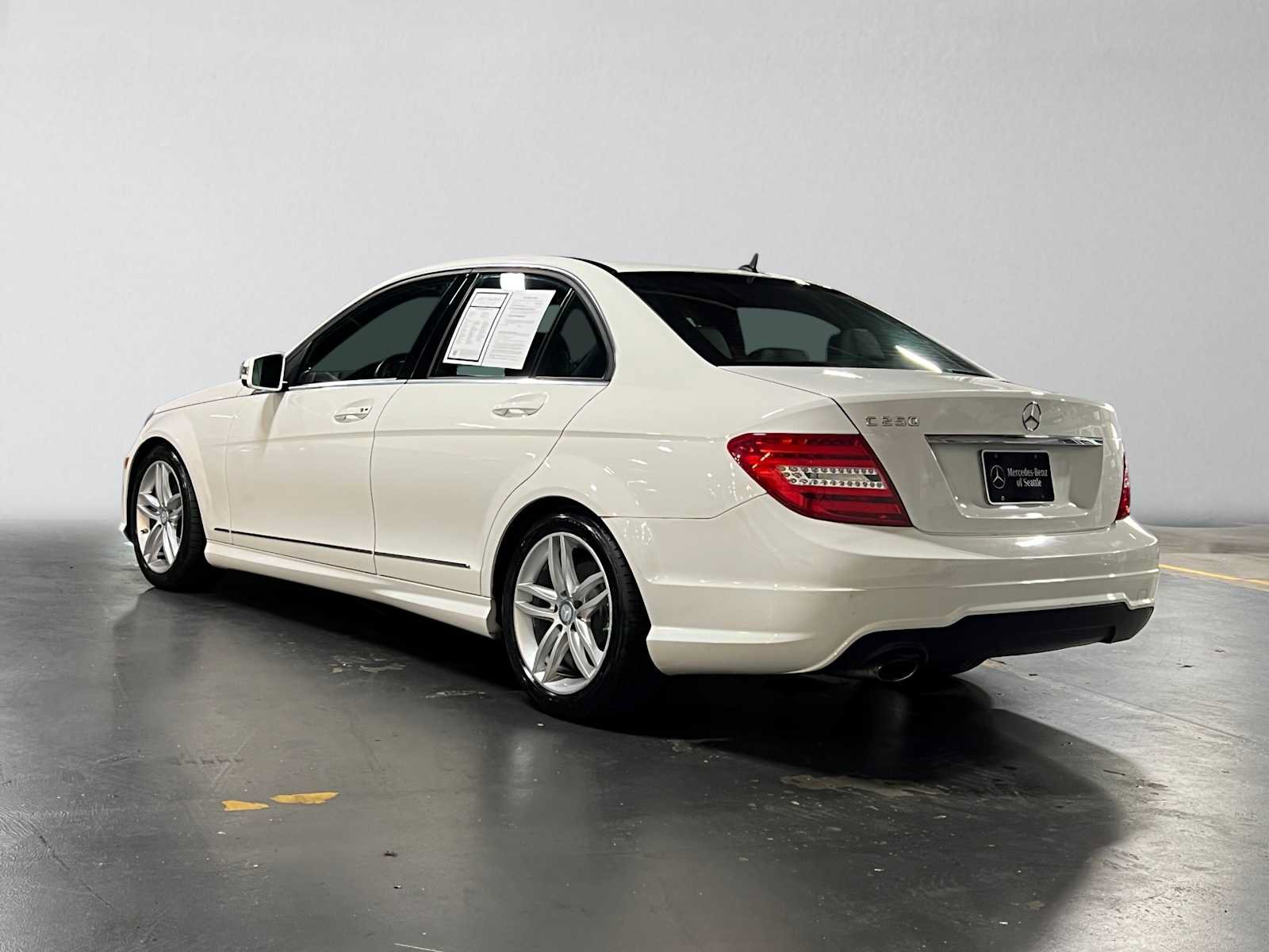 Used 2014 Mercedes-Benz C 250 Sedan image 5