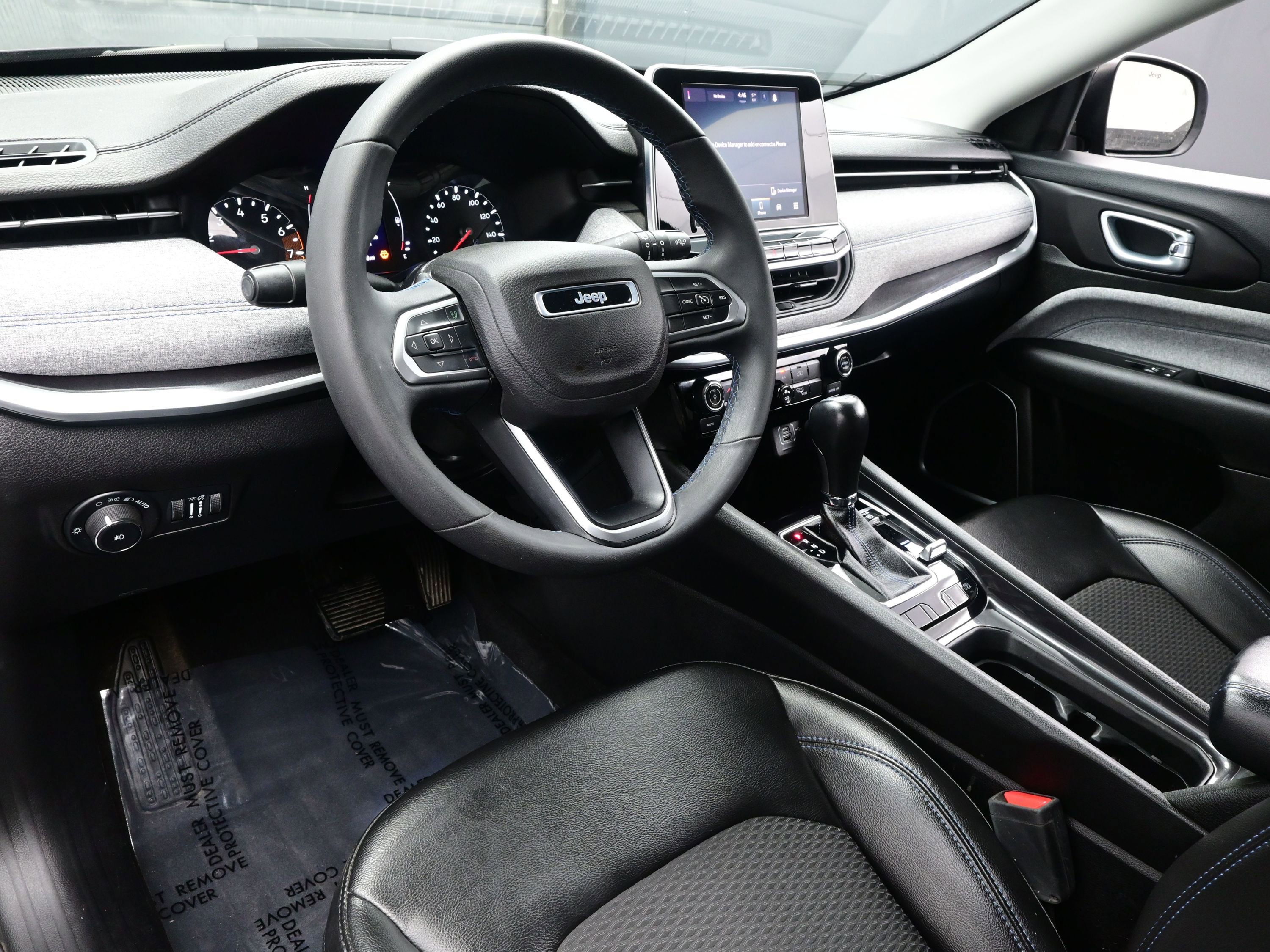 Used 2022 Jeep Compass Latitude image 11