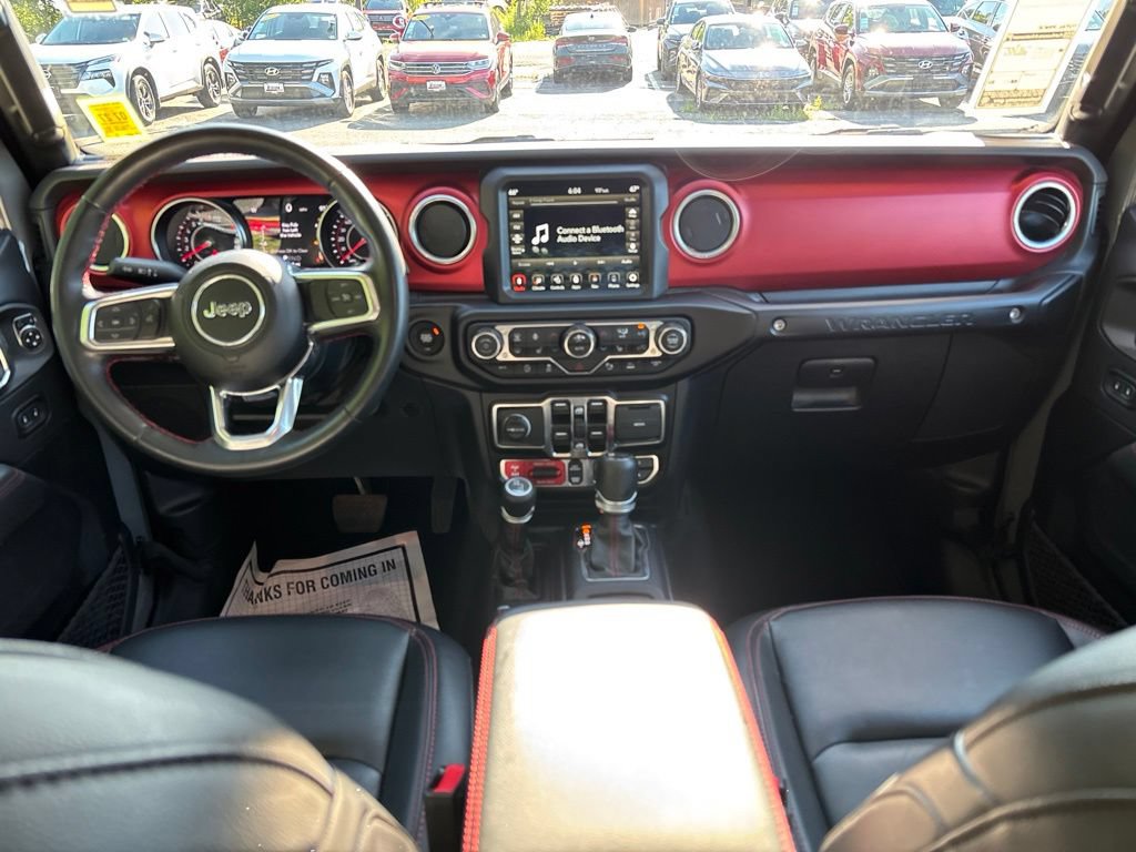 Used 2022 Jeep Wrangler Unlimited Rubicon w/ LED Lighting Group AWD/4WD image 23