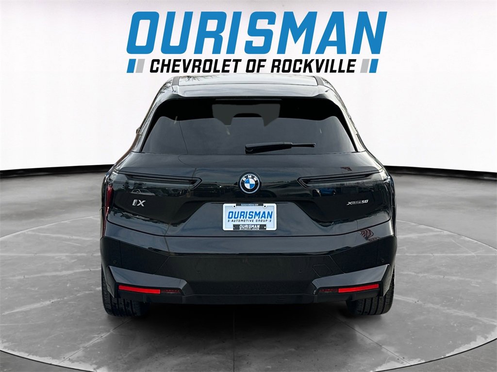 Used 2023 BMW iX xDrive50 w/ Premium Package image 5