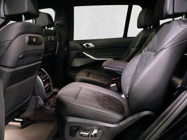 New 2027 BMW X7 xDrive40i w/ M Sport Package AWD/4WD image 18