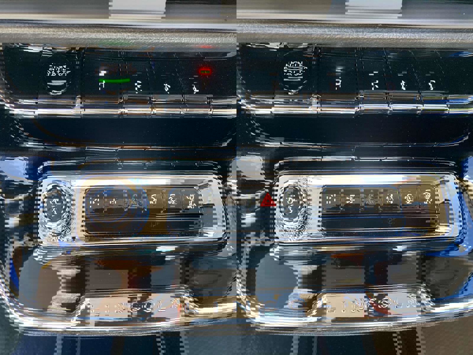 New 2026 Lincoln Corsair Premiere image 22