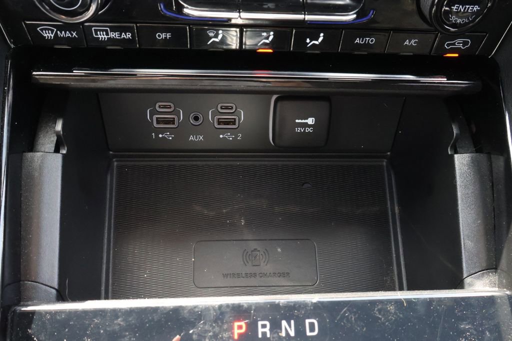 Used 2023 Jeep Grand Cherokee Altitude image 32