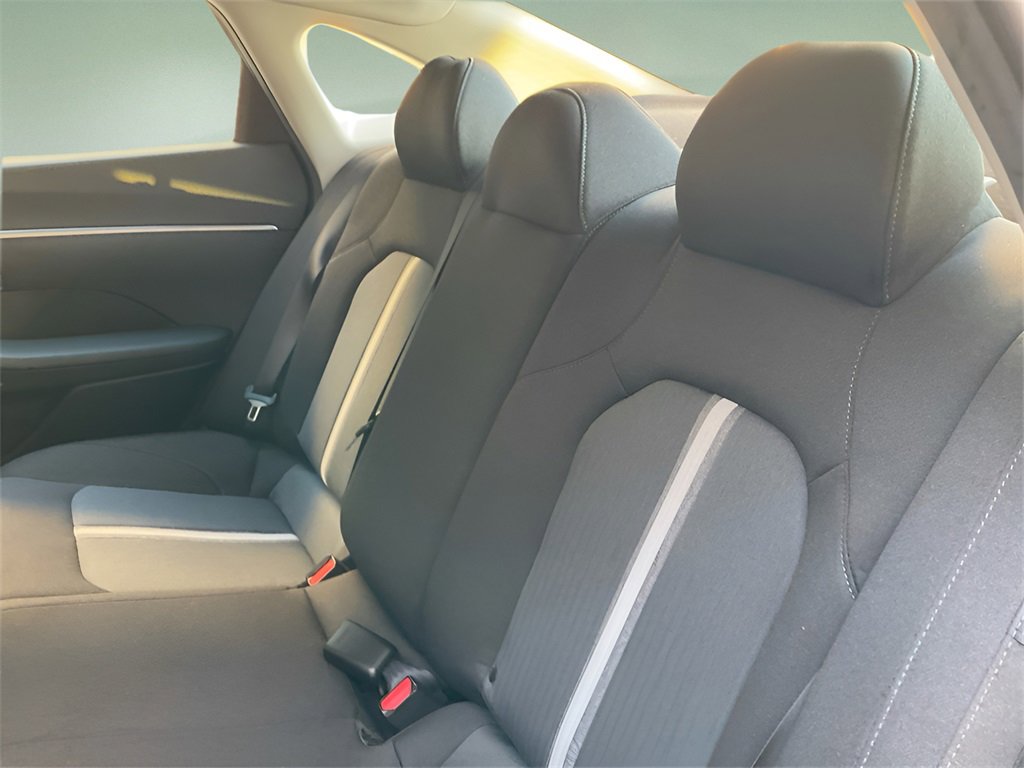 Used 2022 Hyundai Sonata SE image 13