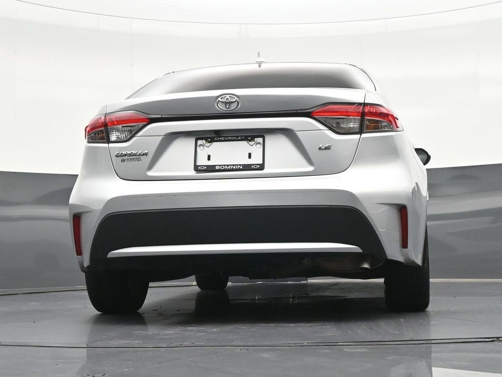 Used 2022 Toyota Corolla LE FWD image 26
