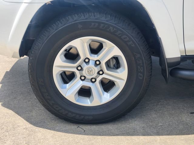 Certified 2022 Toyota 4Runner SR5 Premium w/ Moonroof Package AWD/4WD image 10