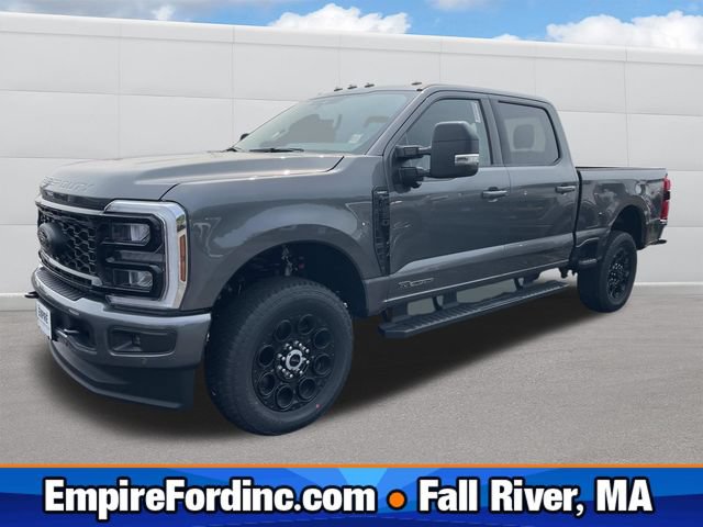 New 2026 Ford F250 Lariat w/ Black Appearance Package