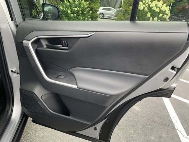 Used 2024 Toyota RAV4 LE AWD/4WD image 11