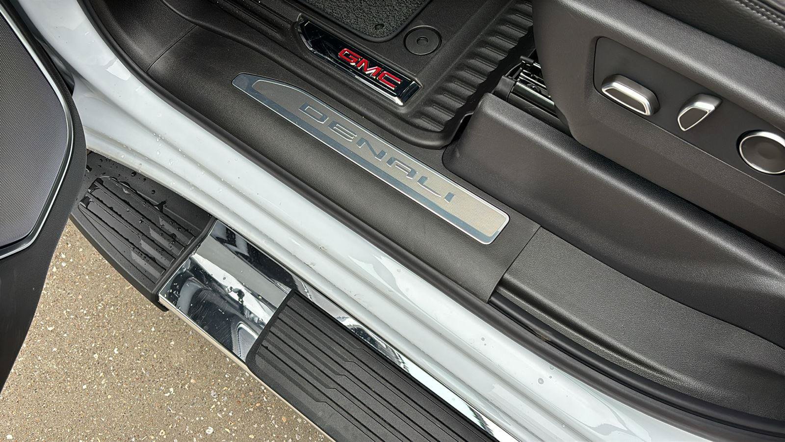 New 2026 GMC Sierra 1500 Denali AWD/4WD image 17
