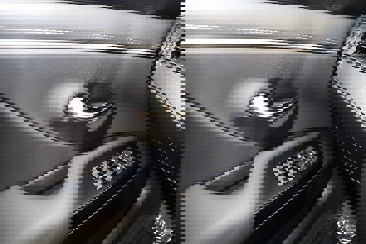 Used 2024 Lexus ES 350 w/ Accessory Package (Z2) image 30