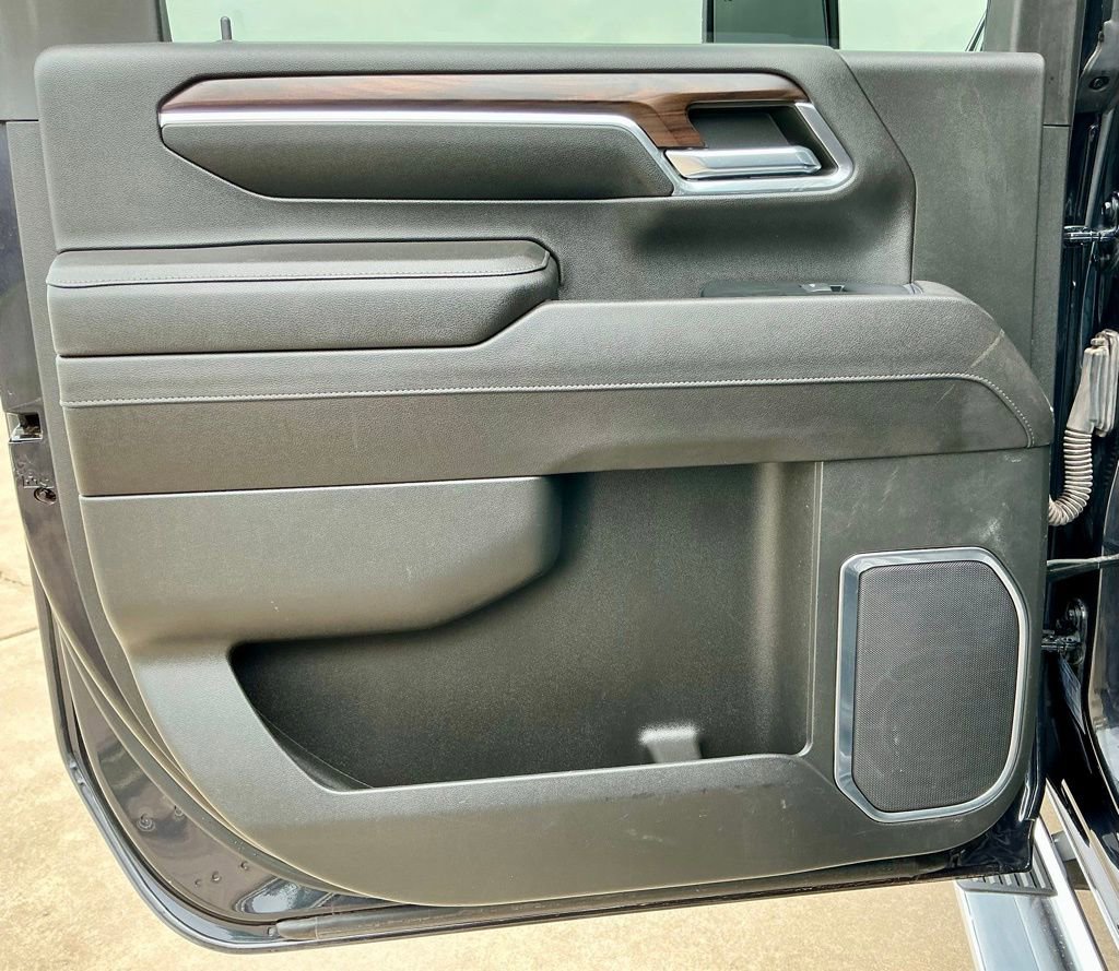 Used 2024 GMC Sierra 3500 SLT w/ SLT Premium Package image 34