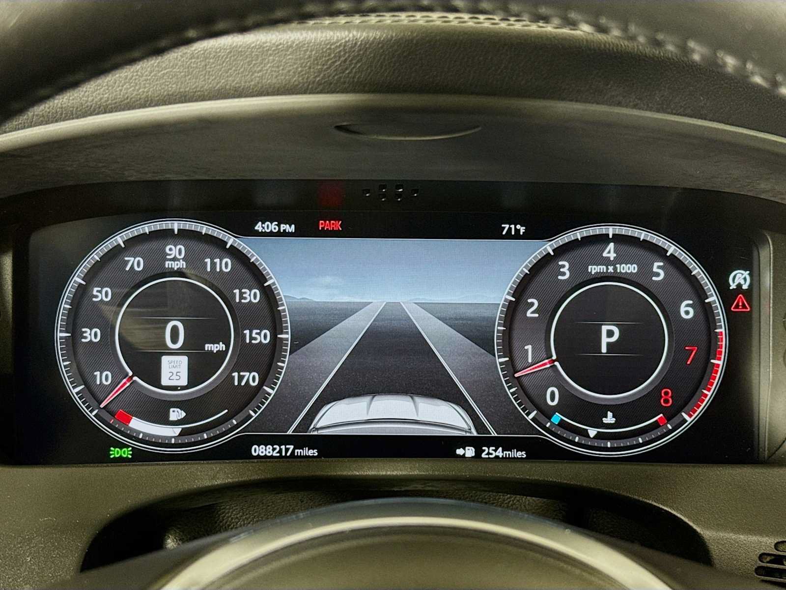 Used 2019 Jaguar F-PACE Portfolio AWD/4WD image 12