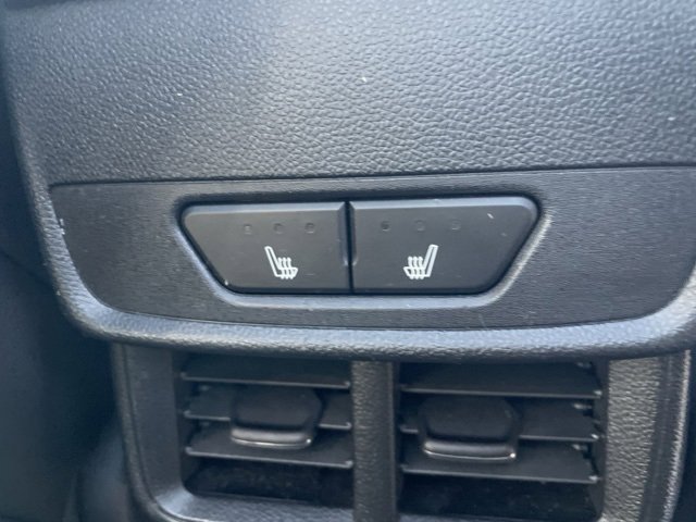 Used 2025 Chevrolet Equinox ACTIV w/ Safety and Technology Package image 40