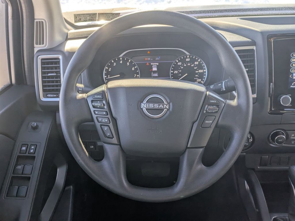 Used 2022 Nissan Frontier SV w/ Graphics Package image 11