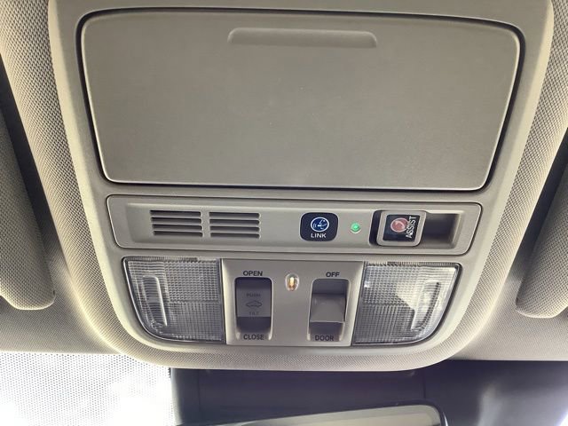 Used 2018 Honda Accord Touring image 34