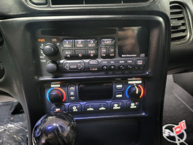 Used 2002 Chevrolet Corvette Coupe w/ Preferred Equipment Group2 image 14