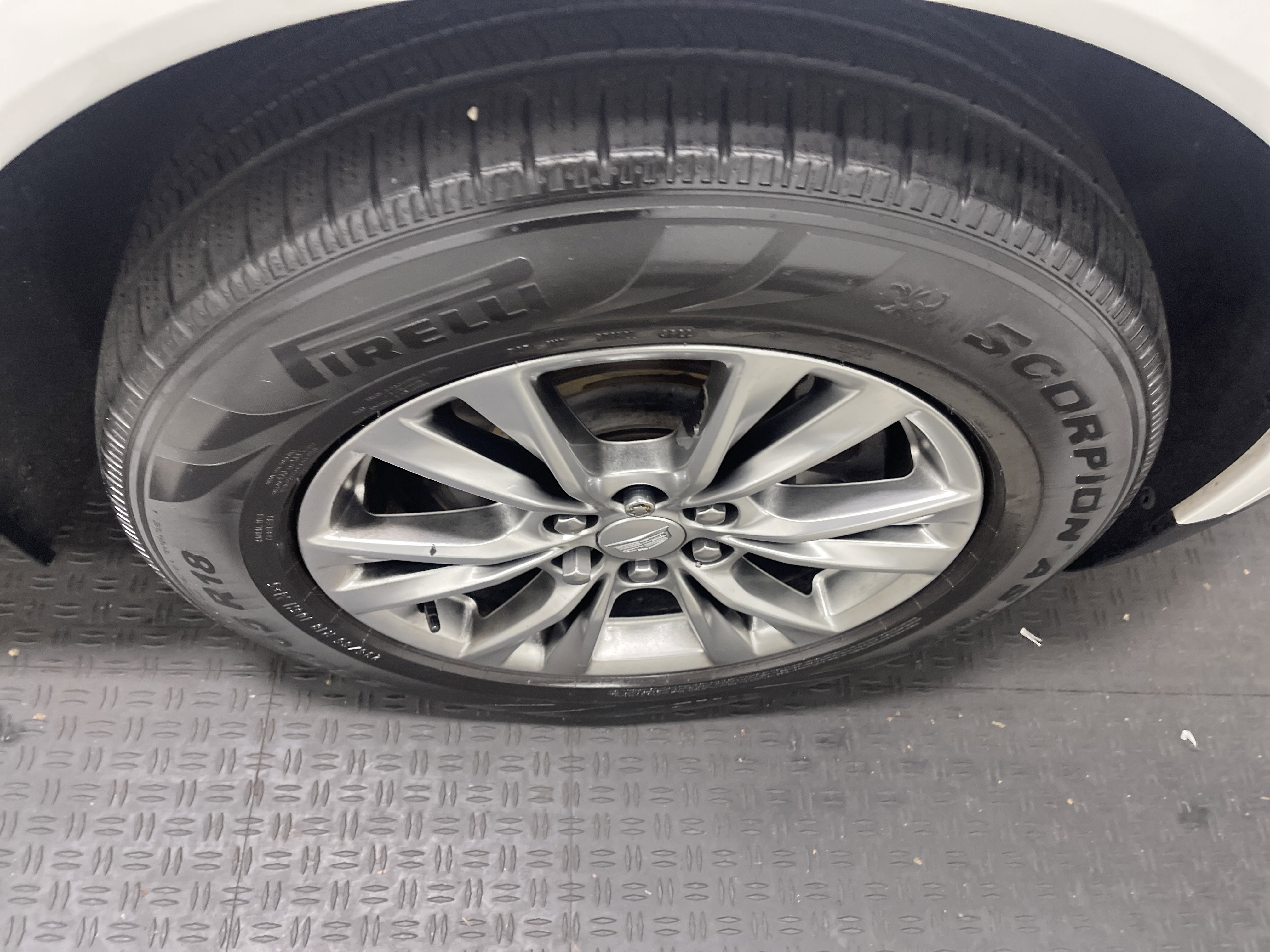 Used 2020 Cadillac XT5 Premium Luxury image 28