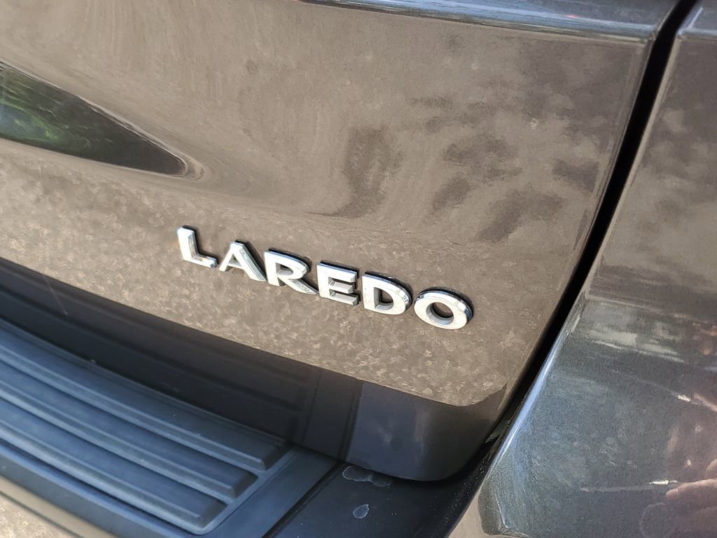 Used 2017 Jeep Grand Cherokee Laredo w/ Quick Order Package 2BE RWD image 8