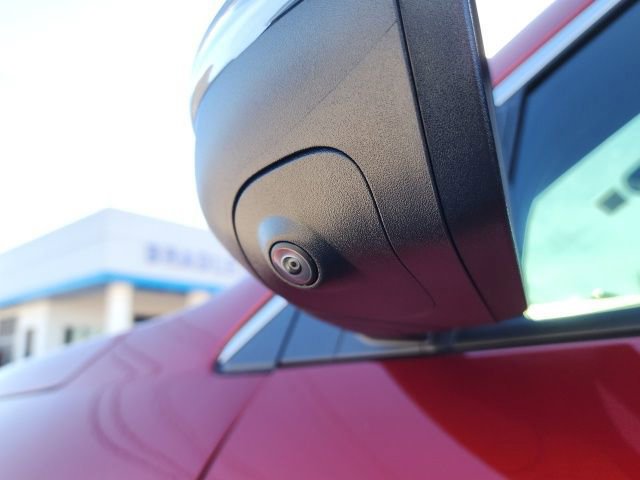 New 2026 Chevrolet Traverse LT w/ Driver Confidence Package image 13