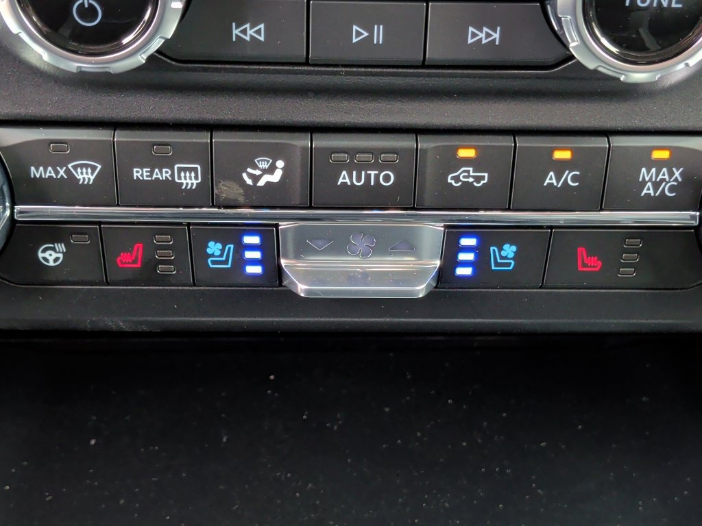 New 2027 Ford F250 Lariat w/ Black Appearance Package AWD/4WD image 27